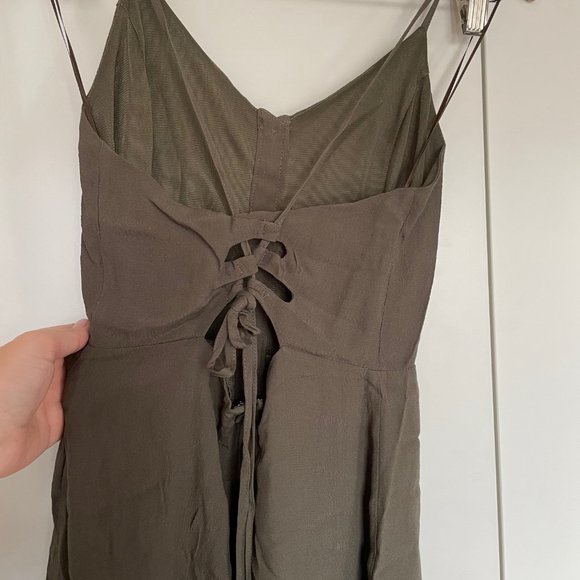 olive green midi dress with tie-up back - Picture 6 of 7
